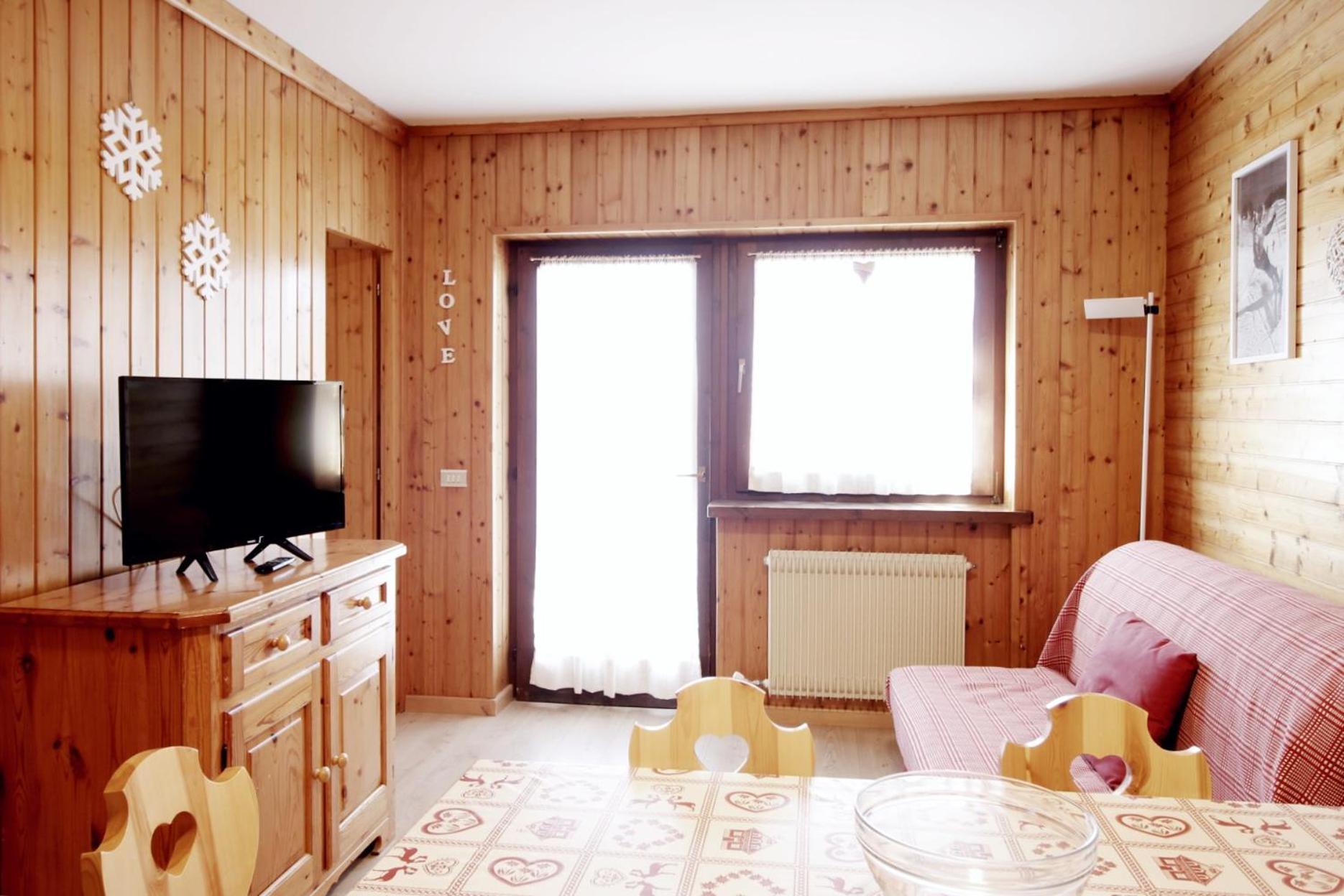 Ferienwohnung La Tana - Agenzia Dolomiti Affitti Cavalese Exterior foto